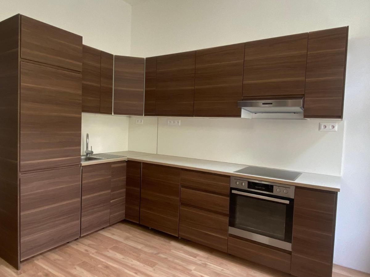 פראג Designed Apartment Next To Vaclav Square With Terrace And Private Garage מראה חיצוני תמונה