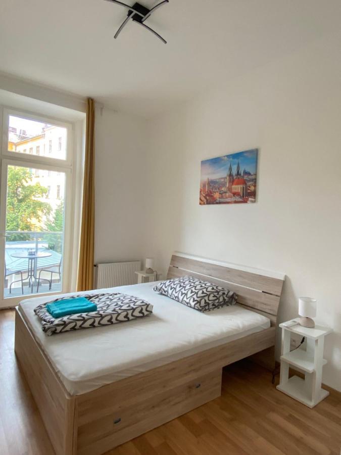 פראג Designed Apartment Next To Vaclav Square With Terrace And Private Garage מראה חיצוני תמונה